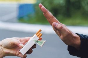 Доктор Мясников: прививка от никотина — панацея или миф?