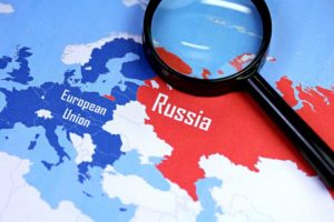 Россияне до 25 лет считают, что «дружить с Западом» возможно: ВЦИОМ